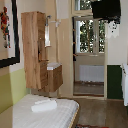 Hotel Bicycle *